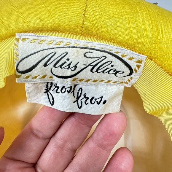 Vintage Miss Alice Bowler Hat Yellow Silk with Flower Embellishment - Picture 9 of 10